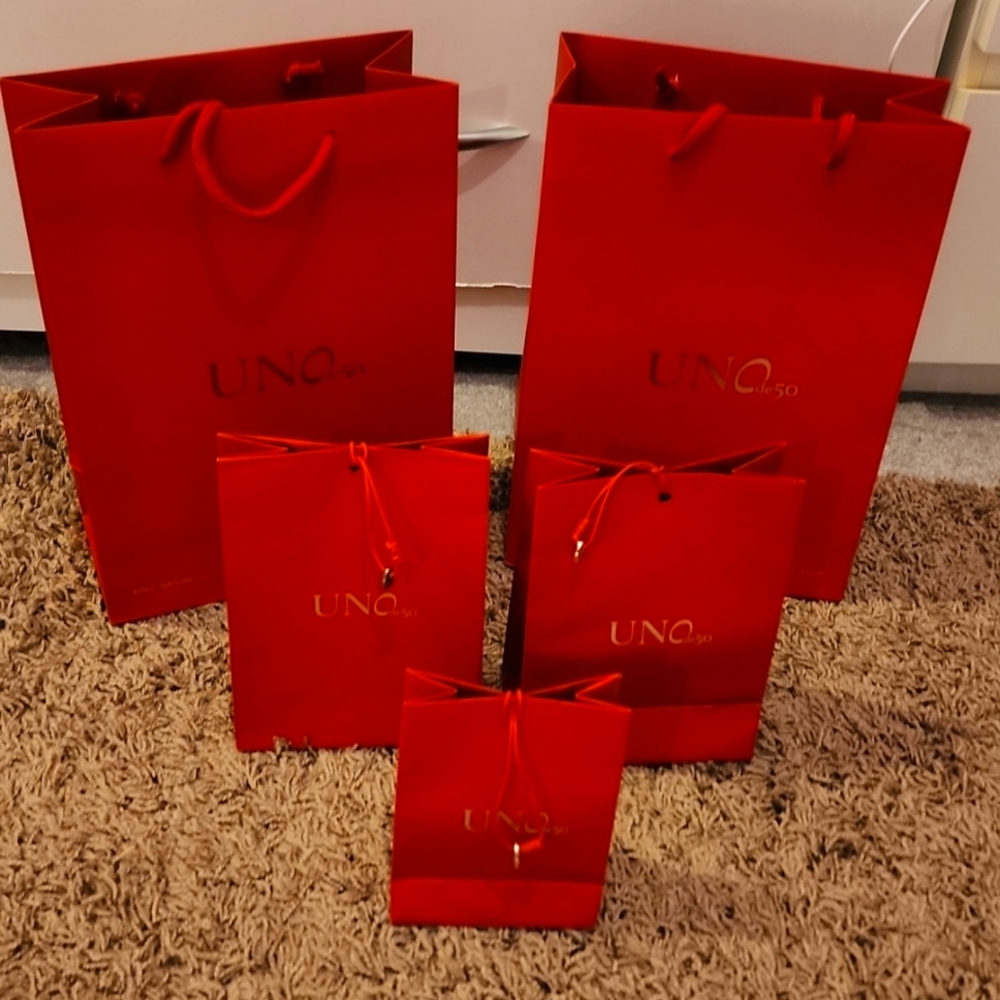 Uno de 50 paper bags - Picture 1 of 5